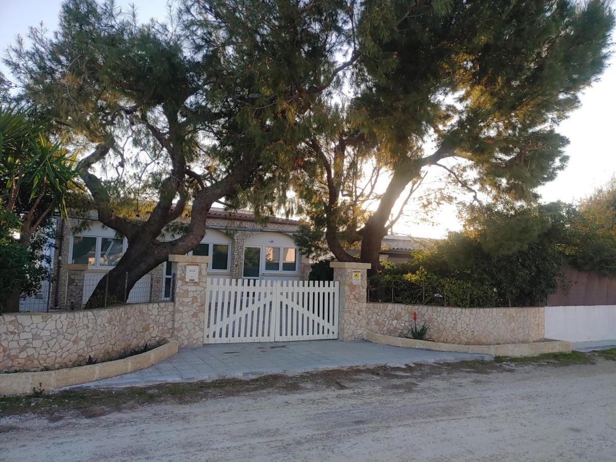 Villa Simonetta Alliste Exteriör bild